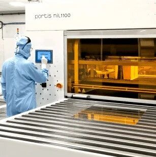 “AI+显示”驶入快车道，纳米压印扮演什么角色？