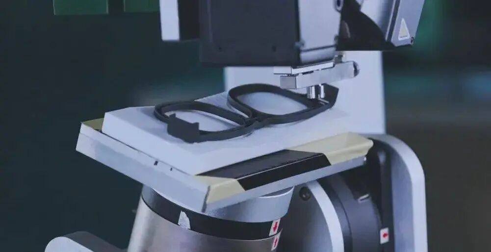 乐创五轴点胶系统：AI/AR智能眼镜高效制造的核心驱动力- 艾邦AR/VR网